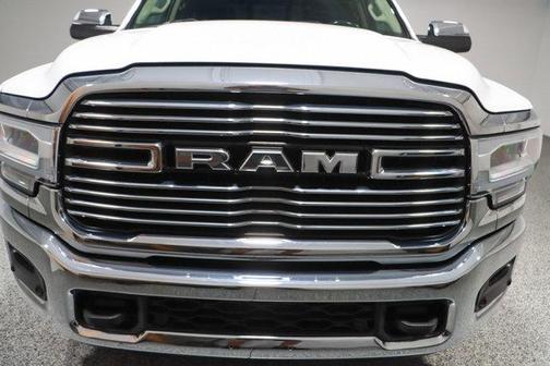 2020 RAM 2500 Laramie Crew Cab 4X4 6'4' Box
