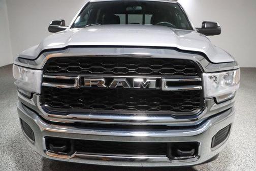 2022 RAM 3500 Tradesman Crew Cab 4x4 8' Box