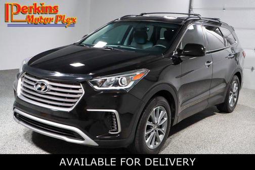 2017 Hyundai SANTA FE SE
