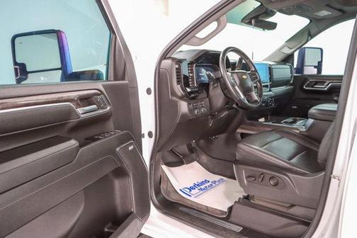 2024 Chevrolet Silverado 3500 LTZ