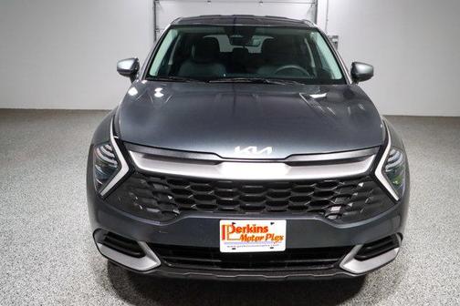Gravity Gray 2024 Kia Sportage LX