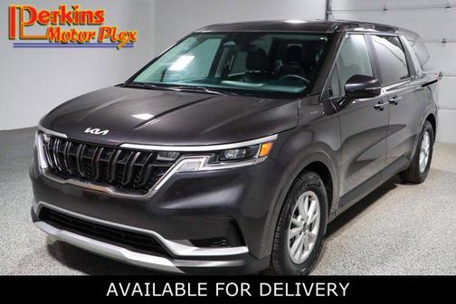 2024 Kia Carnival LX