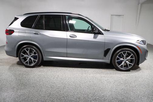 2024 BMW X5 M60i