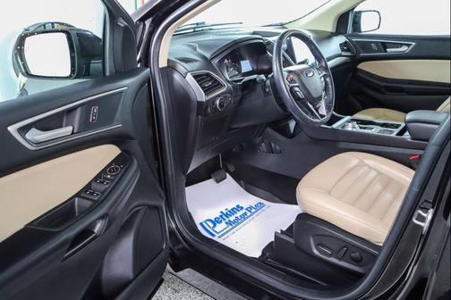 Agate Black Metallic 2023 Ford Edge SEL