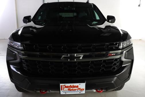 Photo 4 of 38 of 2021 Chevrolet Suburban Z71