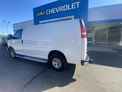 2024 Chevrolet Express 2500 RWD 2500 Regular Wheelbase WT