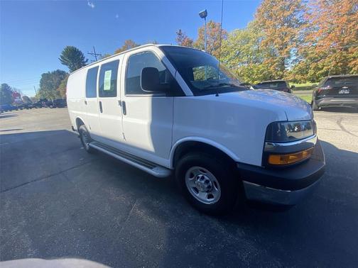 2024 Chevrolet Express 2500 RWD 2500 Regular Wheelbase WT