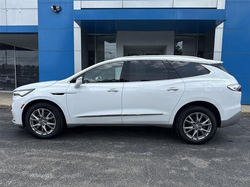 2023 Buick Enclave Essence AWD