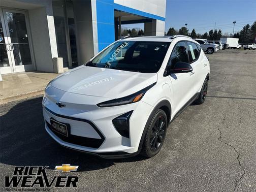 Summit White 2023 Chevrolet Bolt EUV FWD Premier