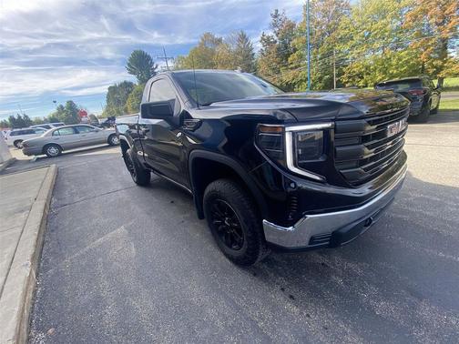 2024 GMC Sierra 1500 Pro