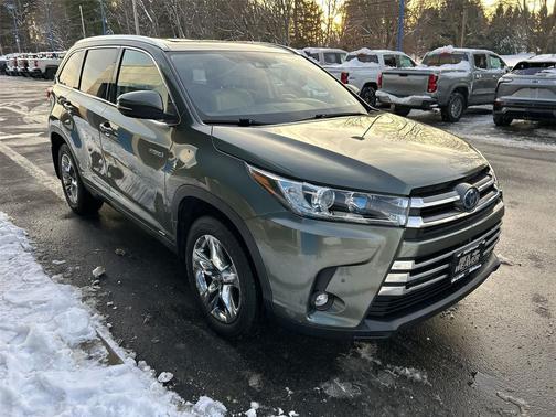 2019 Toyota Highlander Hybrid Platinum