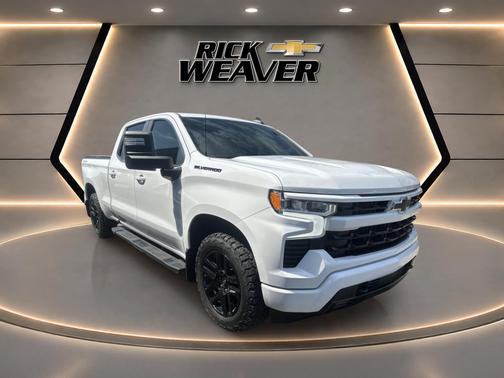 Summit White 2023 Chevrolet Silverado 1500 RST