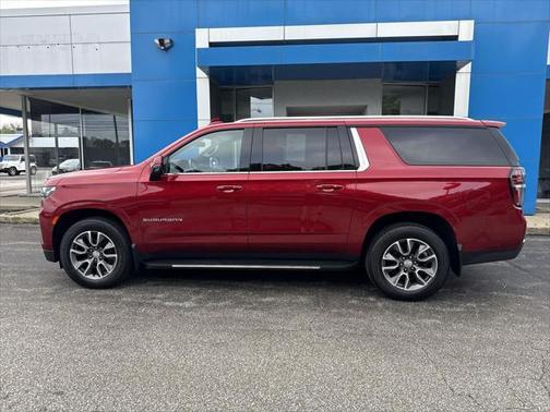 2022 Chevrolet Suburban LT
