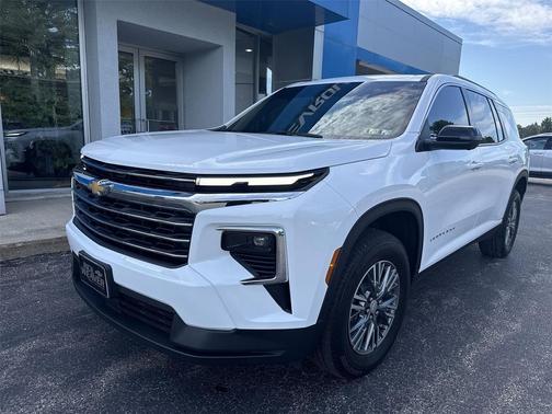 2024 Chevrolet Traverse LT