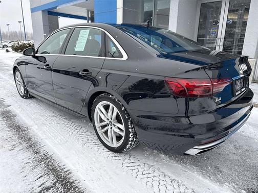 2023 Audi A4 45 S line Premium Plus