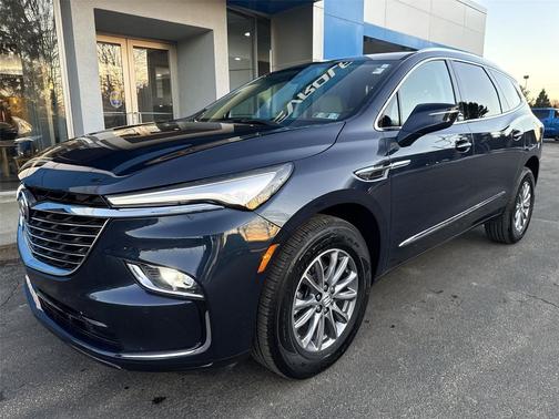 2023 Buick Enclave Essence AWD