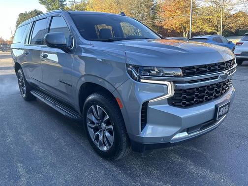 2023 Chevrolet Suburban LS