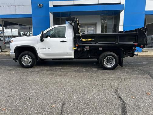 2025 Chevrolet Silverado 3500 WT