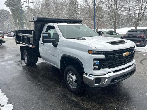 2025 Chevrolet Silverado 3500 WT