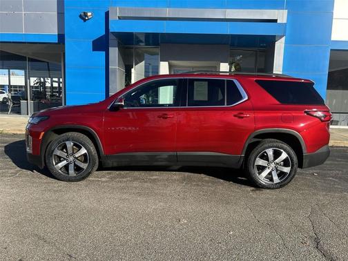 2022 Chevrolet Traverse LT Leather