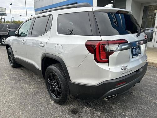 2020 GMC Acadia AWD AT4