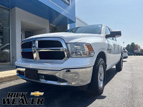 2019 RAM 1500 SLT