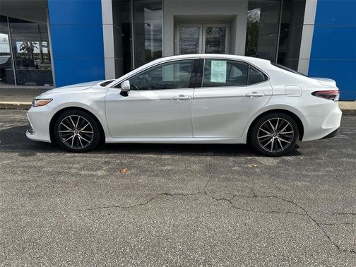 2022 Toyota Camry XLE