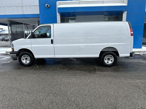 2025 Chevrolet Express 3500 RWD 3500 Extended Wheelbase WT