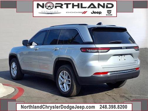 2024 Jeep Grand Cherokee Laredo X