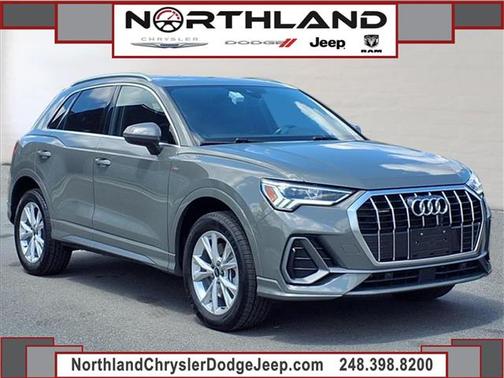 2023 Audi Q3 45 S line Premium