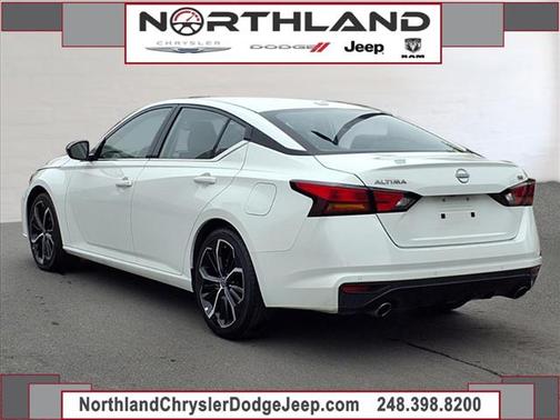 2023 Nissan Altima 2.5 SR