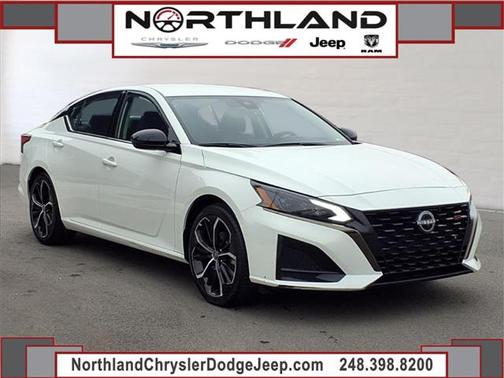 2023 Nissan Altima 2.5 SR