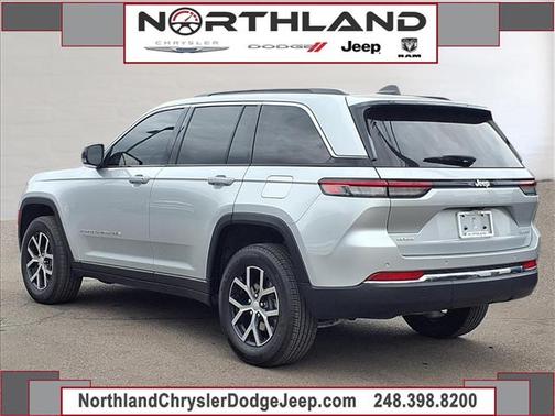 Silver 2024 Jeep Grand Cherokee Limited