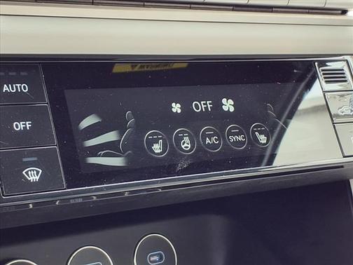 2024 Genesis G70 2.5T