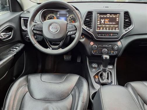 2023 Jeep Cherokee Altitude Lux