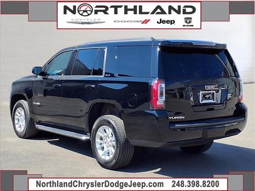 Black 2020 GMC Yukon SLE