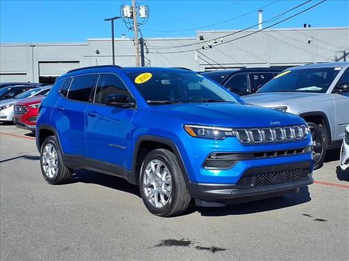 2022 Jeep Compass Latitude Lux