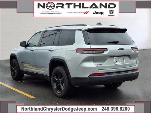 2025 Jeep Grand Cherokee L Laredo