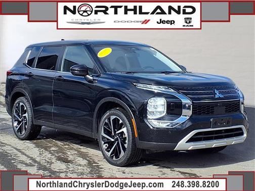 2024 Mitsubishi Outlander SE Black Edition