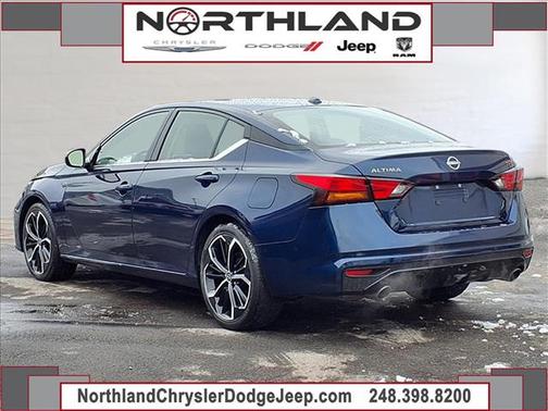 2023 Nissan Altima 2.5 SR