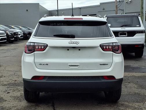 White 2024 Jeep Compass Latitude