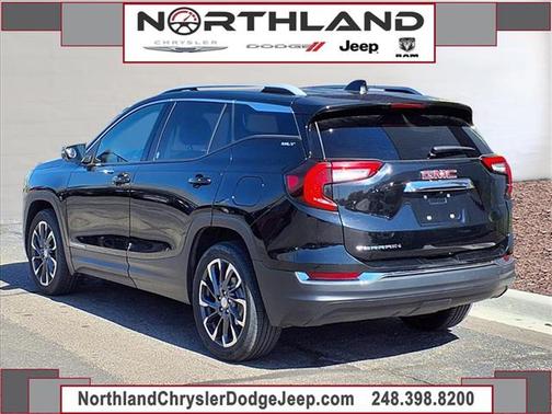 2022 GMC Terrain SLT