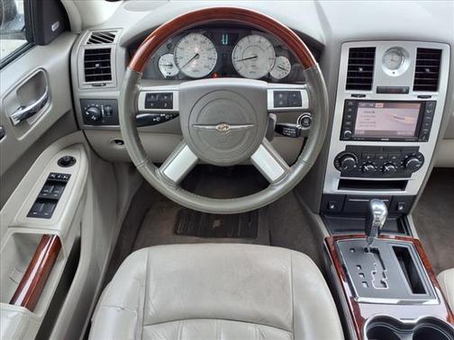 2010 Chrysler 300C Hemi