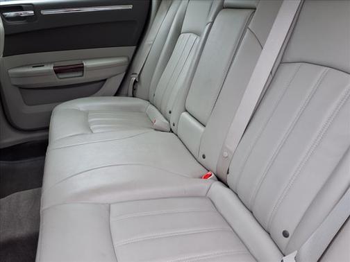2010 Chrysler 300C Hemi