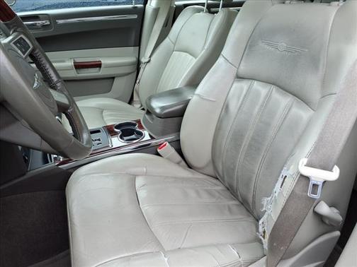 2010 Chrysler 300C Hemi