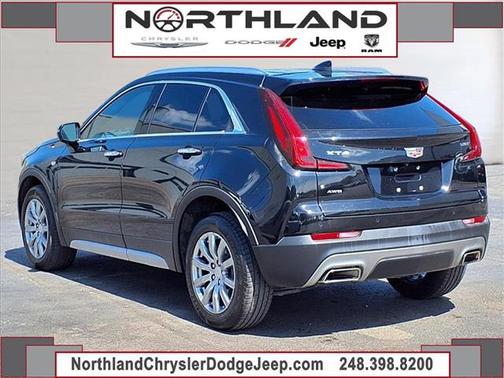 2023 Cadillac XT4 Premium Luxury