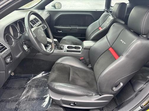 Brilliant Black Crystal Pearlcoat 2010 Dodge Challenger SRT8