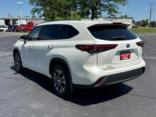 2020 Toyota Highlander Hybrid XLE