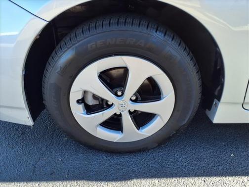 2012 Toyota Prius Two