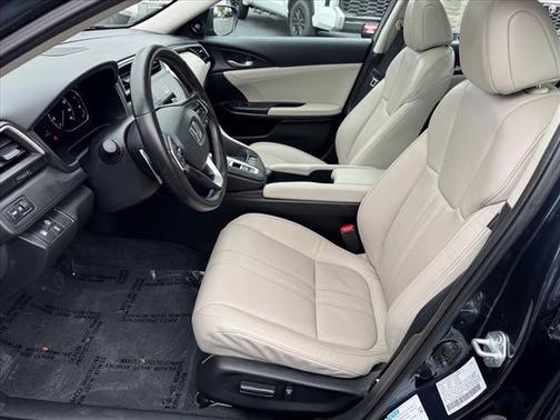 2022 Honda Insight Touring